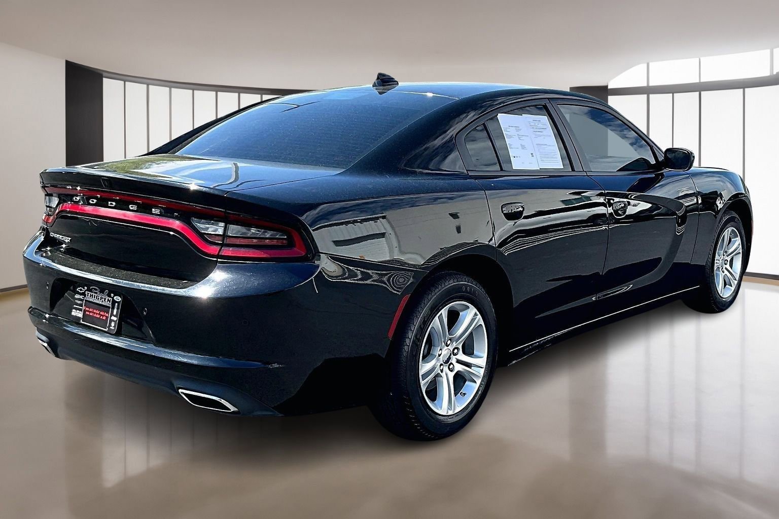 Used 2023 Dodge Charger SXT image 6