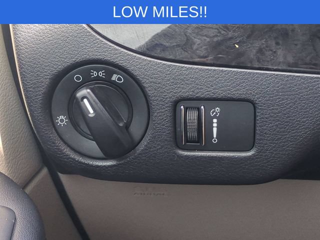 Used 2020 Dodge Grand Caravan SE w/ UConnect Hands-Free Group FWD image 18