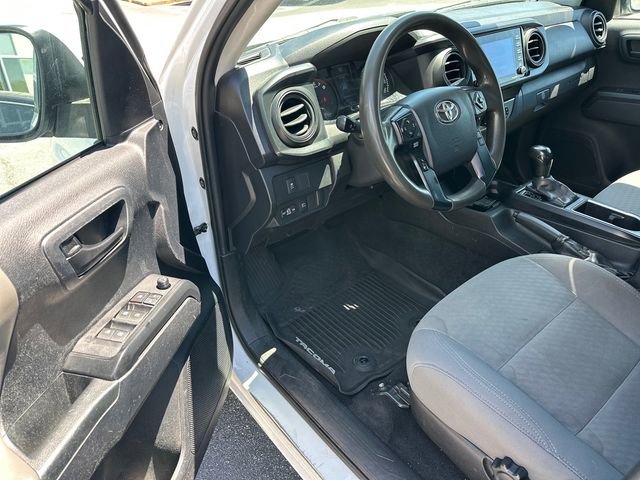 Used 2020 Toyota Tacoma SR AWD/4WD image 9