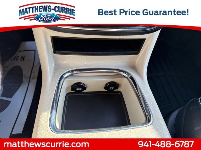 Used 2014 Dodge Grand Caravan SXT FWD image 20
