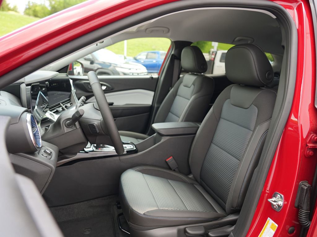New 2026 Chevrolet Trax LT w/ Driver Confidence Package FWD image 33