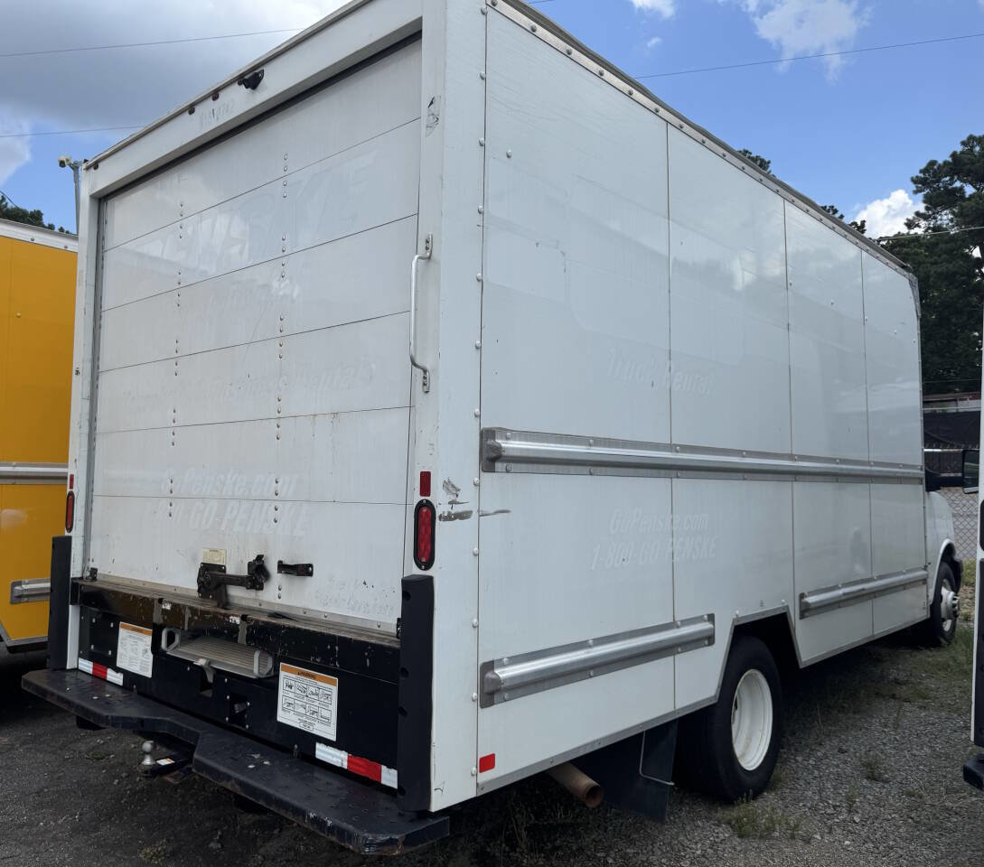 Used 2021 GMC Savana 3500 Extended w/ Power Convenience Package image 8