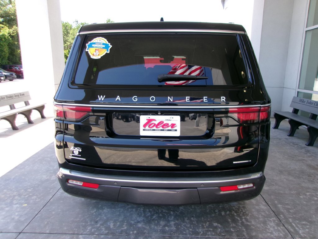 Used 2022 Jeep Wagoneer Series I w/ Convenience Group I AWD/4WD image 23