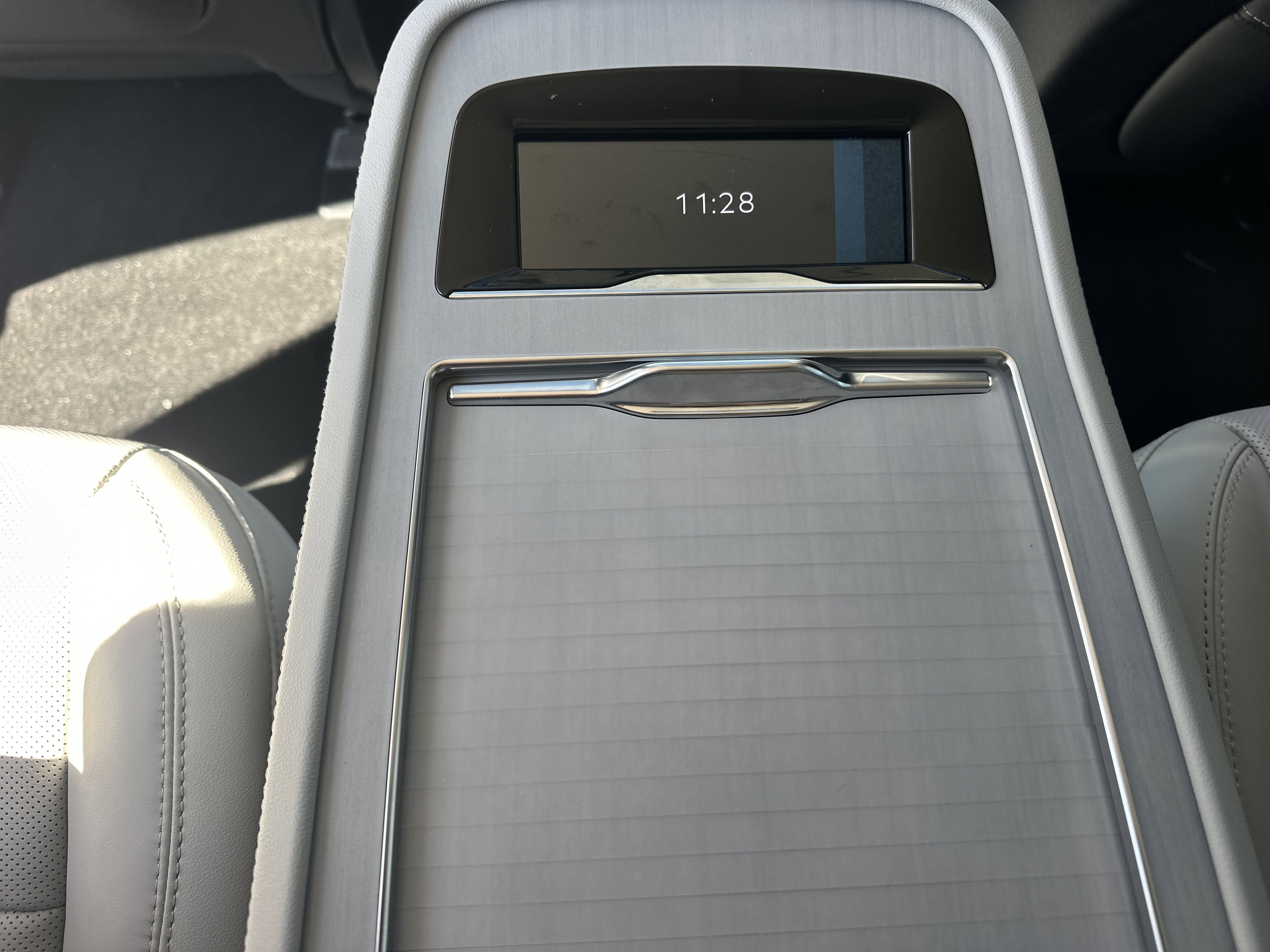 New 2026 Lincoln Navigator Reserve AWD/4WD image 17