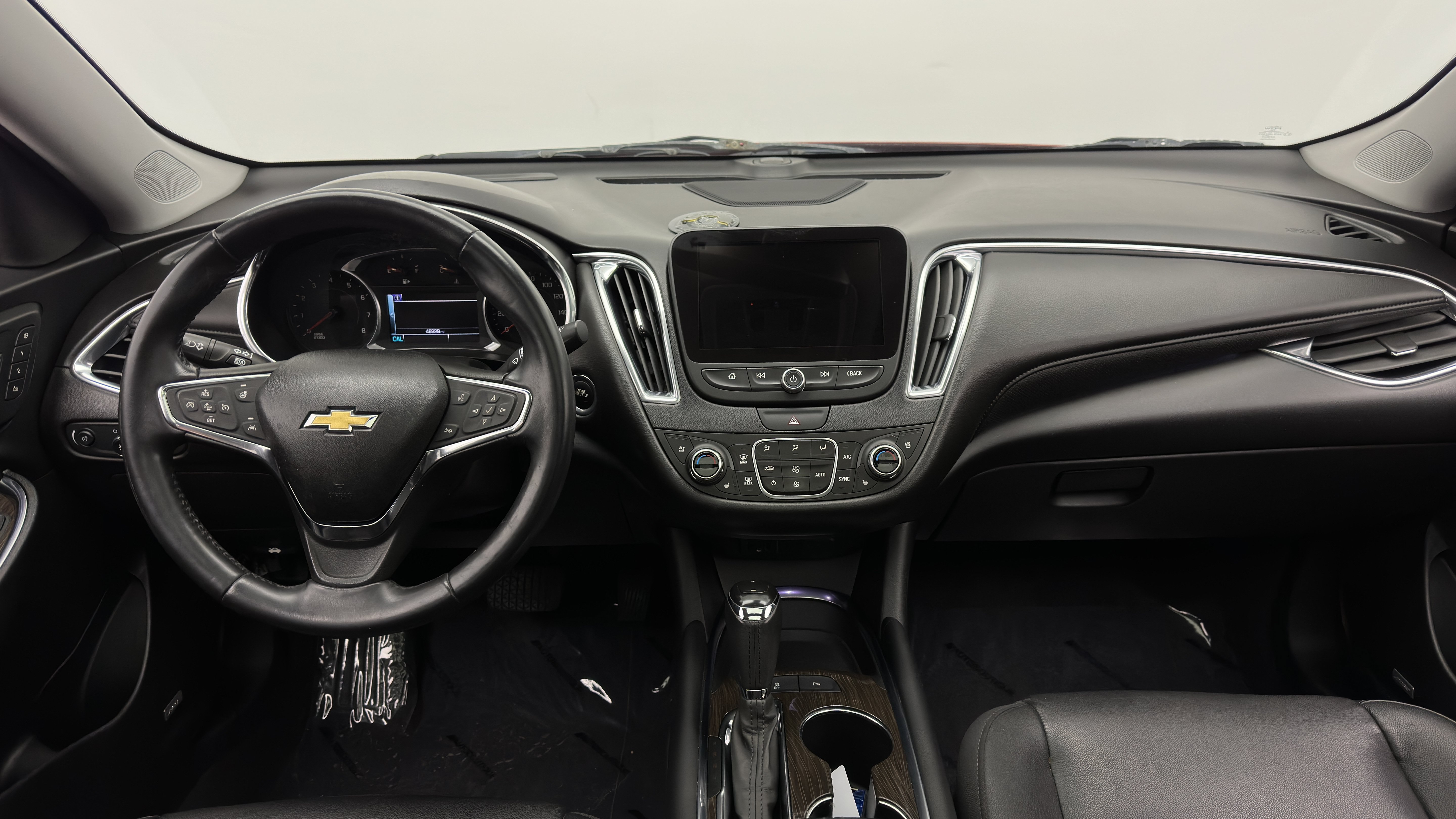 Used 2018 Chevrolet Malibu Premier w/ Premier Sun and Wheel Package FWD image 30