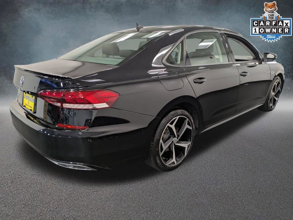 Used 2020 Volkswagen Passat 2.0T R-Line image 5