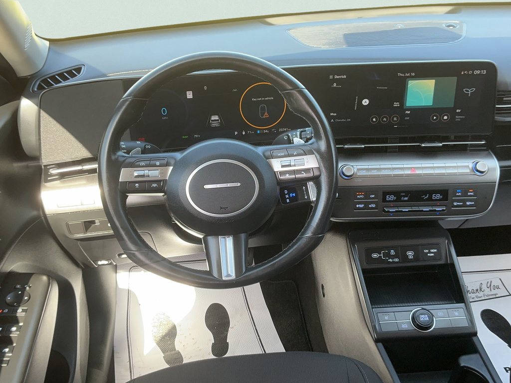 Used 2024 Hyundai Kona SEL FWD image 15