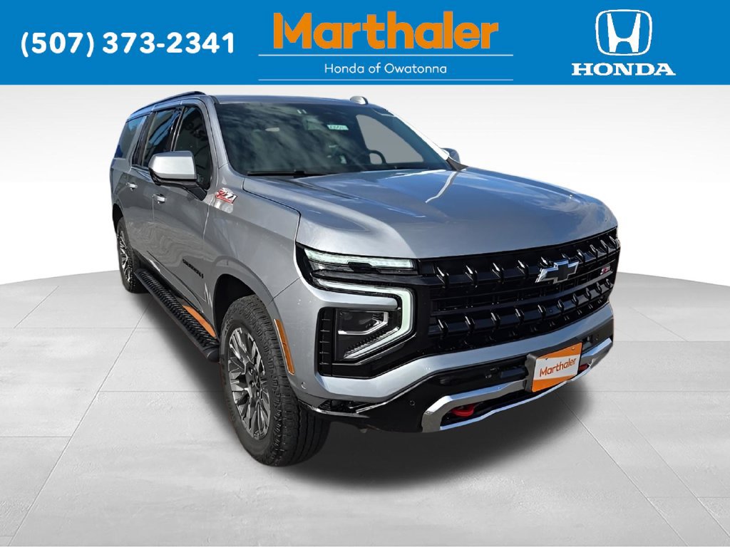 Used 2025 Chevrolet Suburban Z71 AWD/4WD image 7
