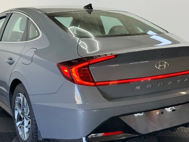 Used 2021 Hyundai Sonata SEL w/ Winter Weather Package FWD image 9