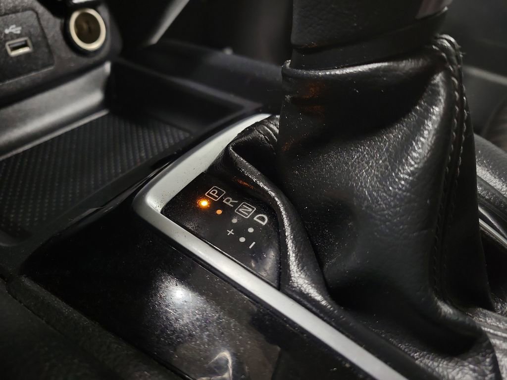 Used 2020 Nissan Rogue SV image 17