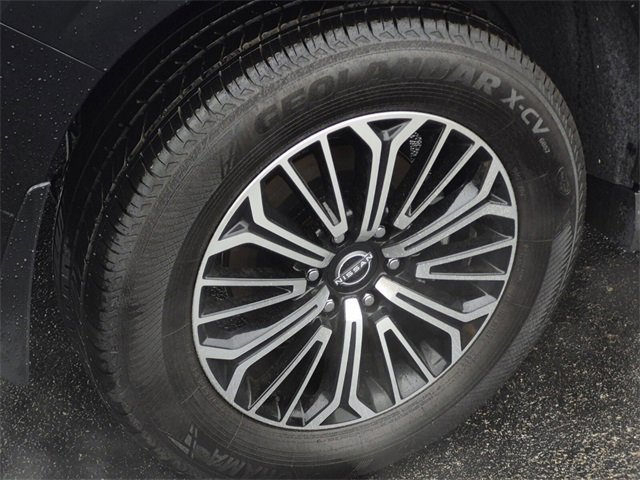 New 2025 Nissan Armada SL w/ Captain's Chari Seat Package image 5