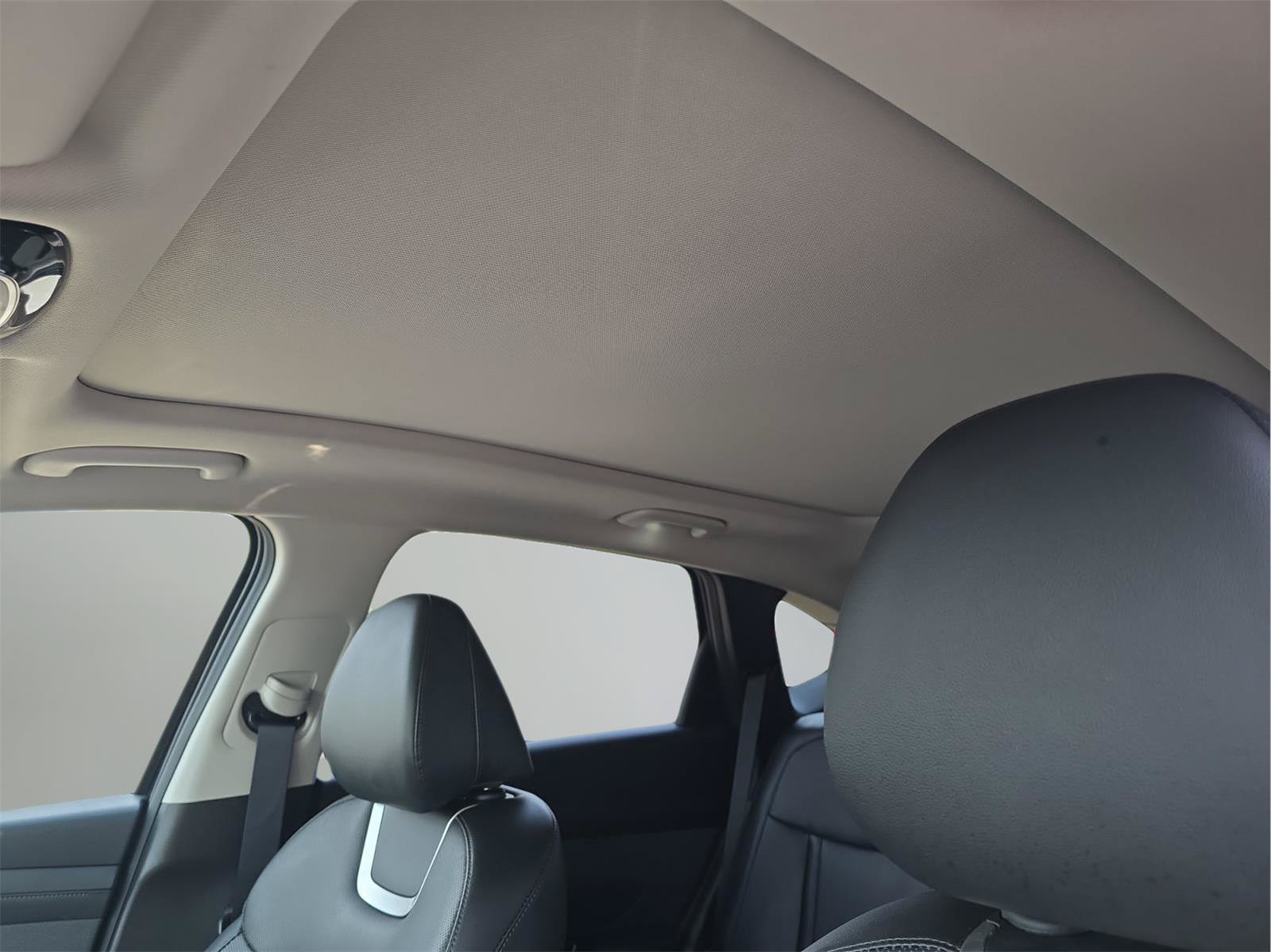 Used 2025 Hyundai Tucson Limited AWD/4WD image 15