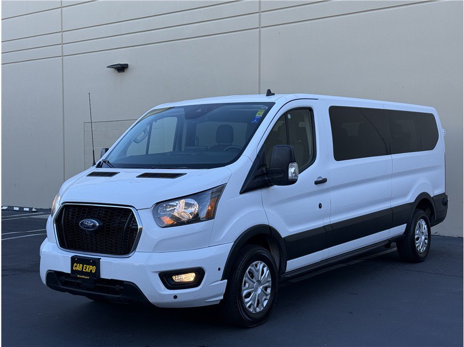 Used 2024 Ford Transit 350 XLT RWD image 4