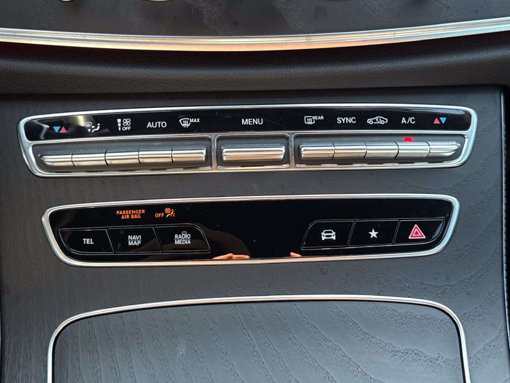 Used 2022 Mercedes-Benz E 350 Sedan image 24