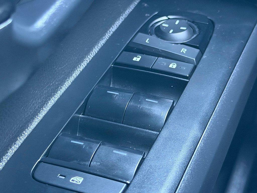 Used 2024 Toyota Tacoma SR5 RWD image 21