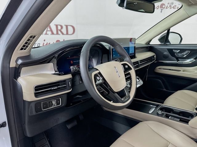 New 2026 Lincoln Corsair Premiere image 9