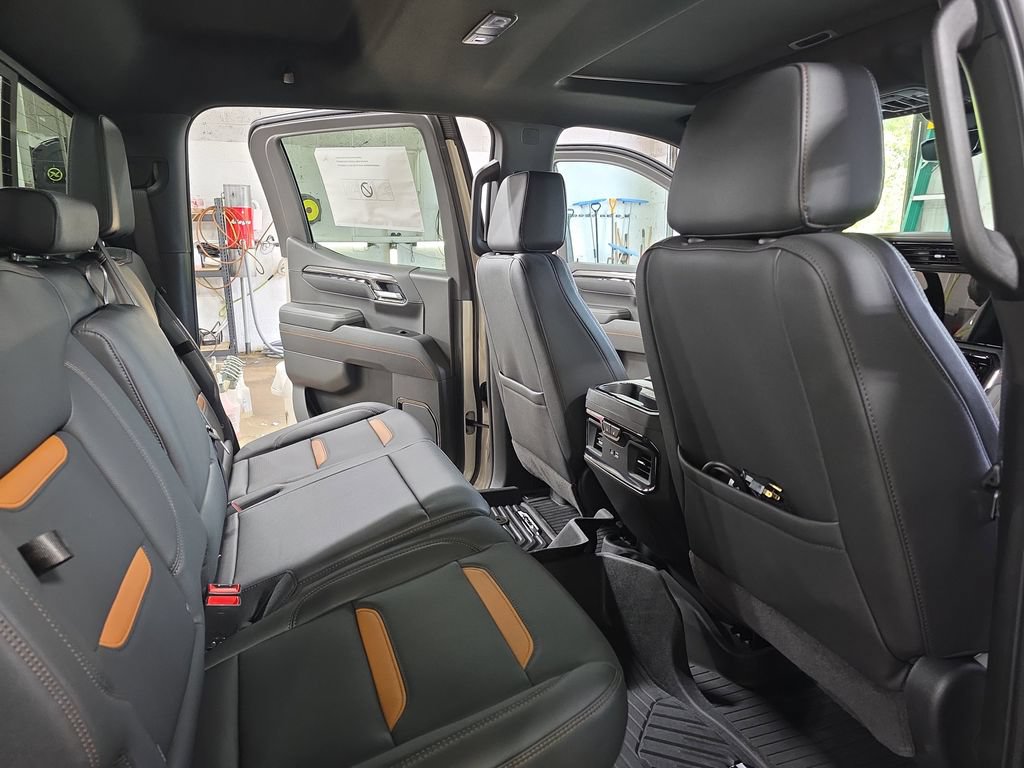 New 2026 GMC Sierra 1500 AT4 w/ AT4 Premium Package AWD/4WD image 11