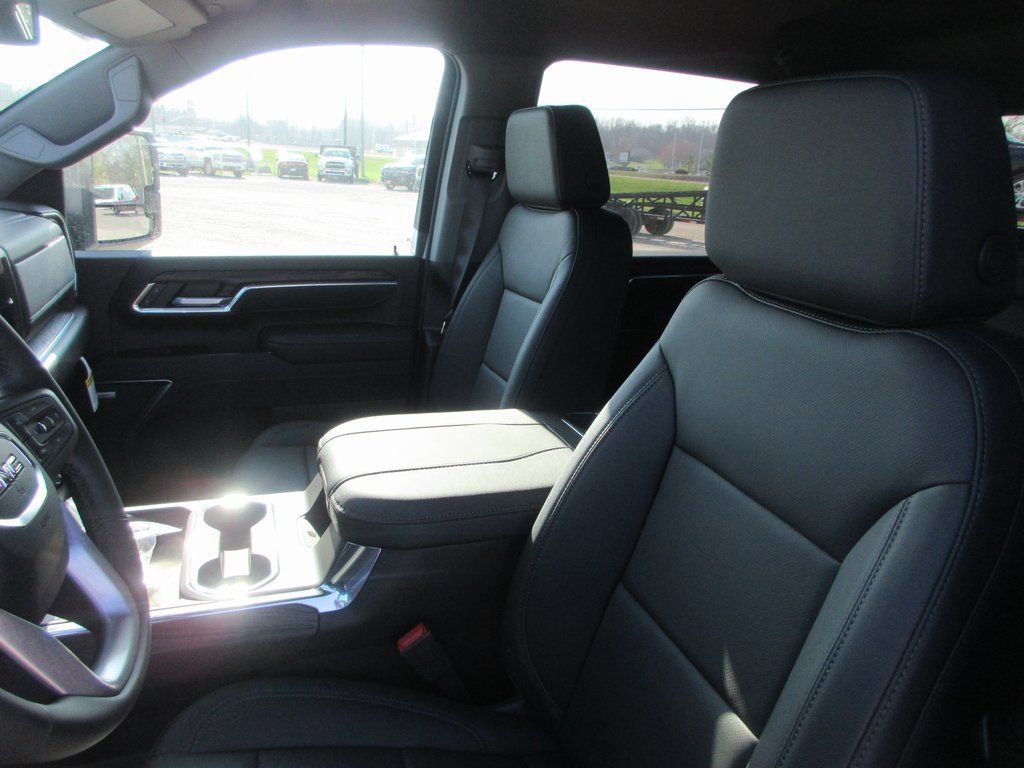 New 2026 GMC Sierra 2500 SLT w/ SLT Premium Package image 13