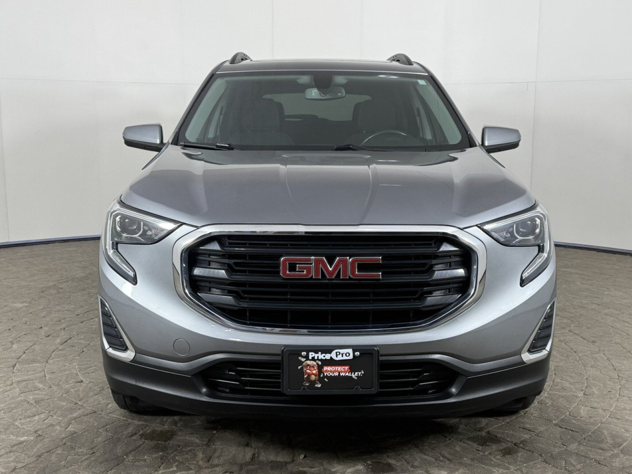 Used 2019 GMC Terrain SLE w/ Driver Convenience Package AWD/4WD image 2