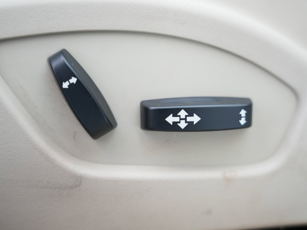 Used 2015 Volvo S60 T5 Platinum image 54