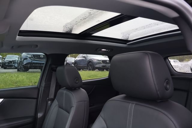 Used 2022 Chevrolet Blazer LT w/ LPO, Floor Liner Package AWD/4WD image 11
