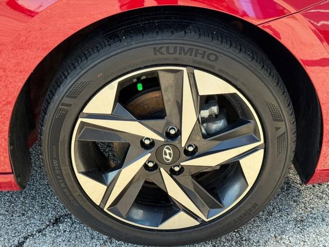 Used 2023 Hyundai Elantra SEL w/ Convenience Package image 7