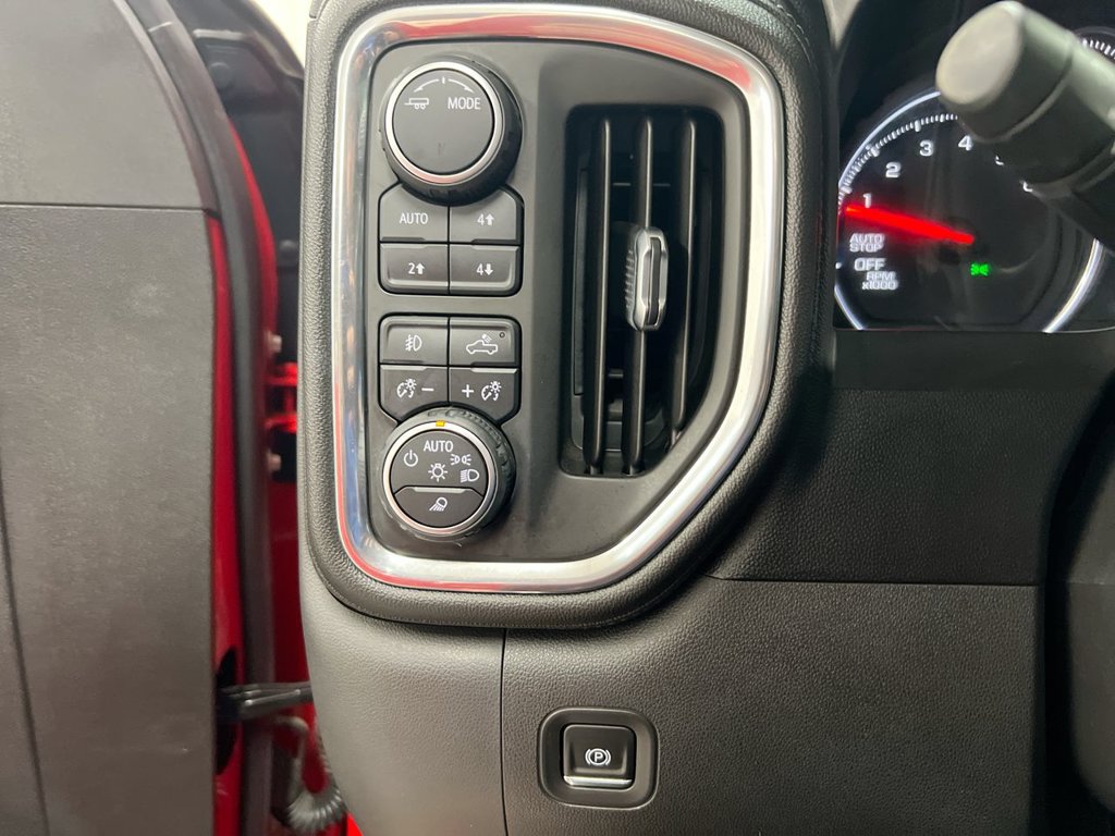 Used 2021 Chevrolet Silverado 1500 LT Trail Boss w/ Convenience Package II AWD/4WD image 18