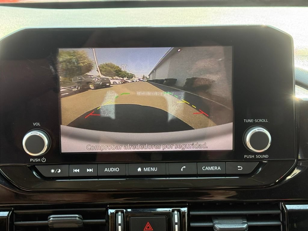 Certified 2022 Nissan Pathfinder SV FWD image 25