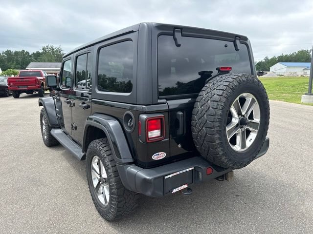 Used 2018 Jeep Wrangler Unlimited Sahara AWD/4WD image 4