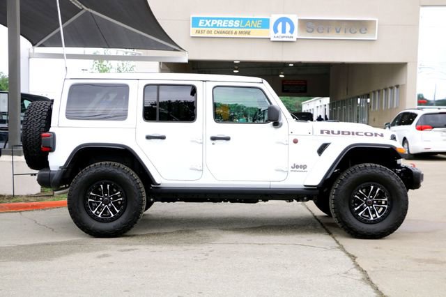 Used 2026 Jeep Wrangler Unlimited Rubicon AWD/4WD image 3