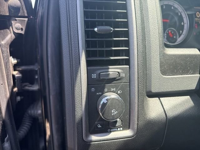 Used 2015 RAM 1500 Express w/ Black Ram 1500 Express Group AWD/4WD image 15