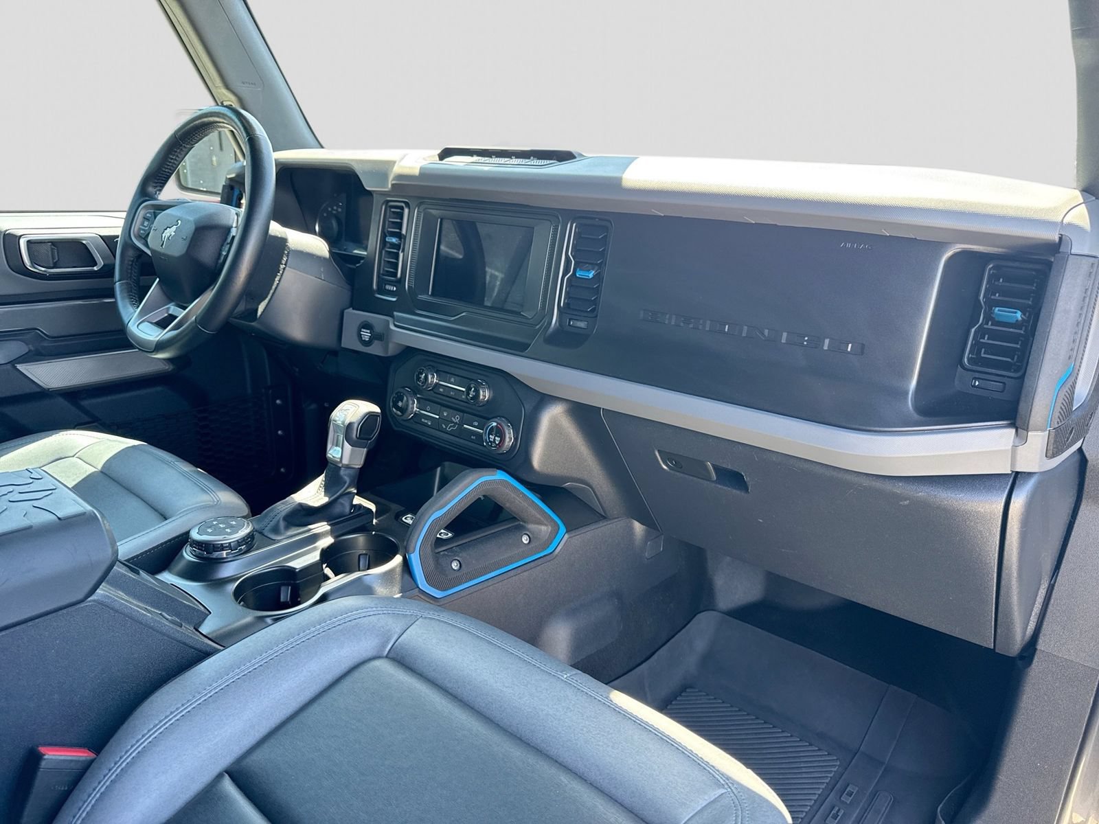 Certified 2022 Ford Bronco Black Diamond w/ Sasquatch Package AWD/4WD image 19