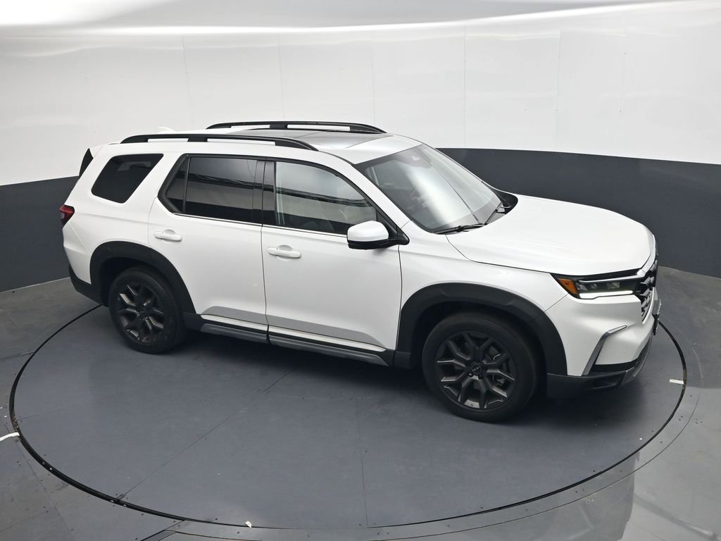 Used 2023 Honda Pilot Elite image 18