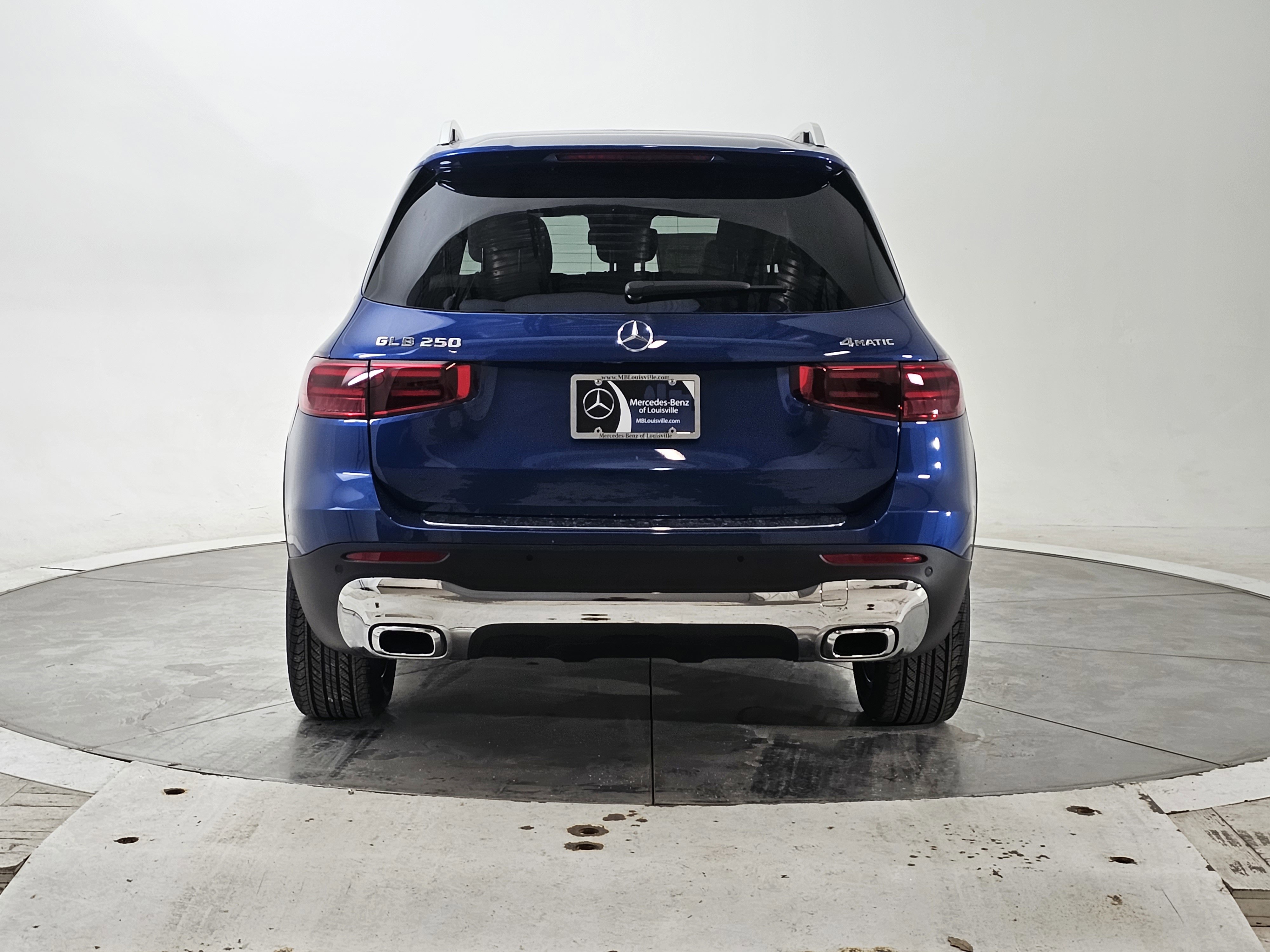 New 2026 Mercedes-Benz GLB 250 4MATIC image 5