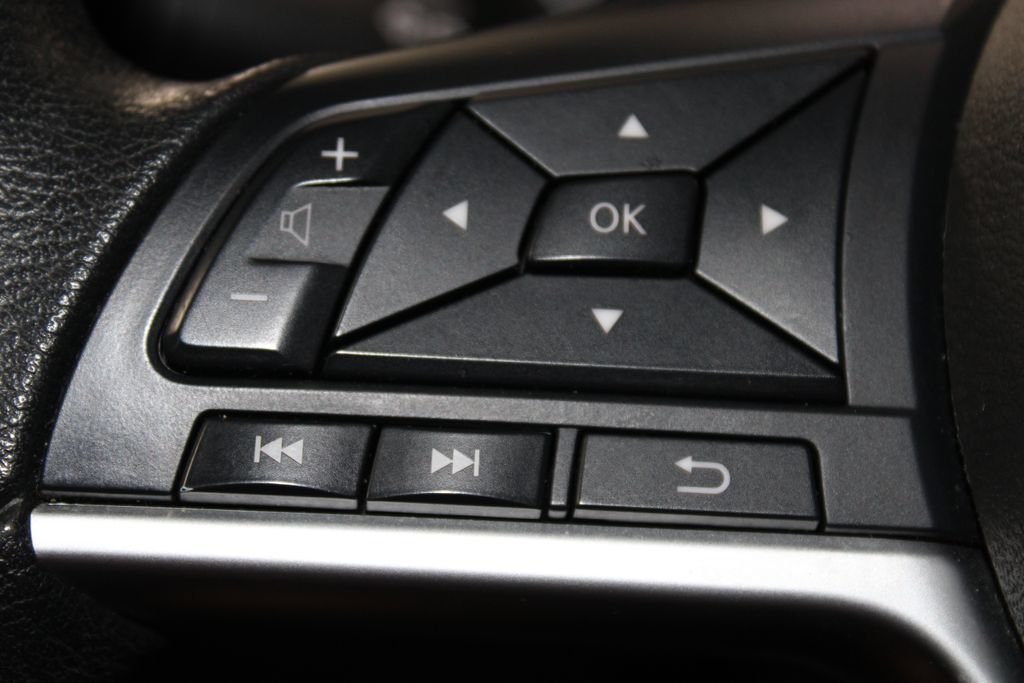 Used 2024 Nissan Altima 2.5 SV FWD image 24