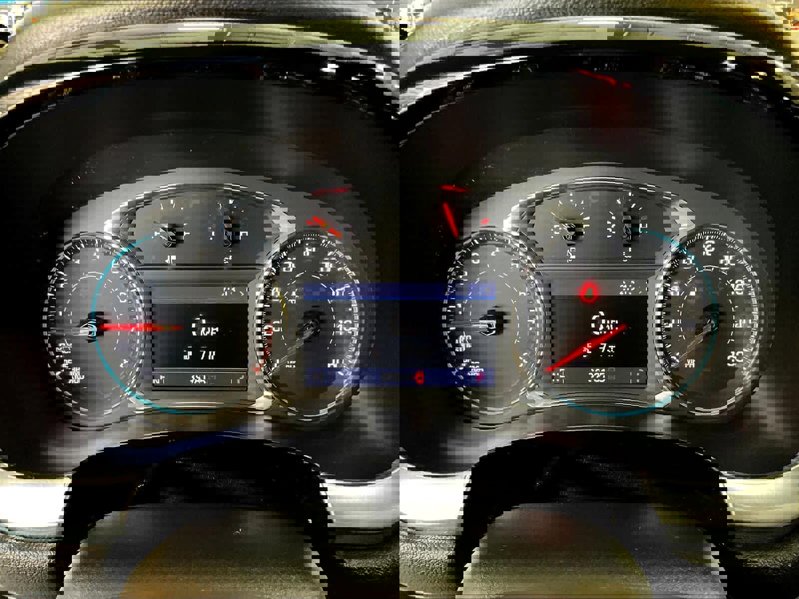 Used 2022 Chevrolet Traverse LT AWD/4WD image 26