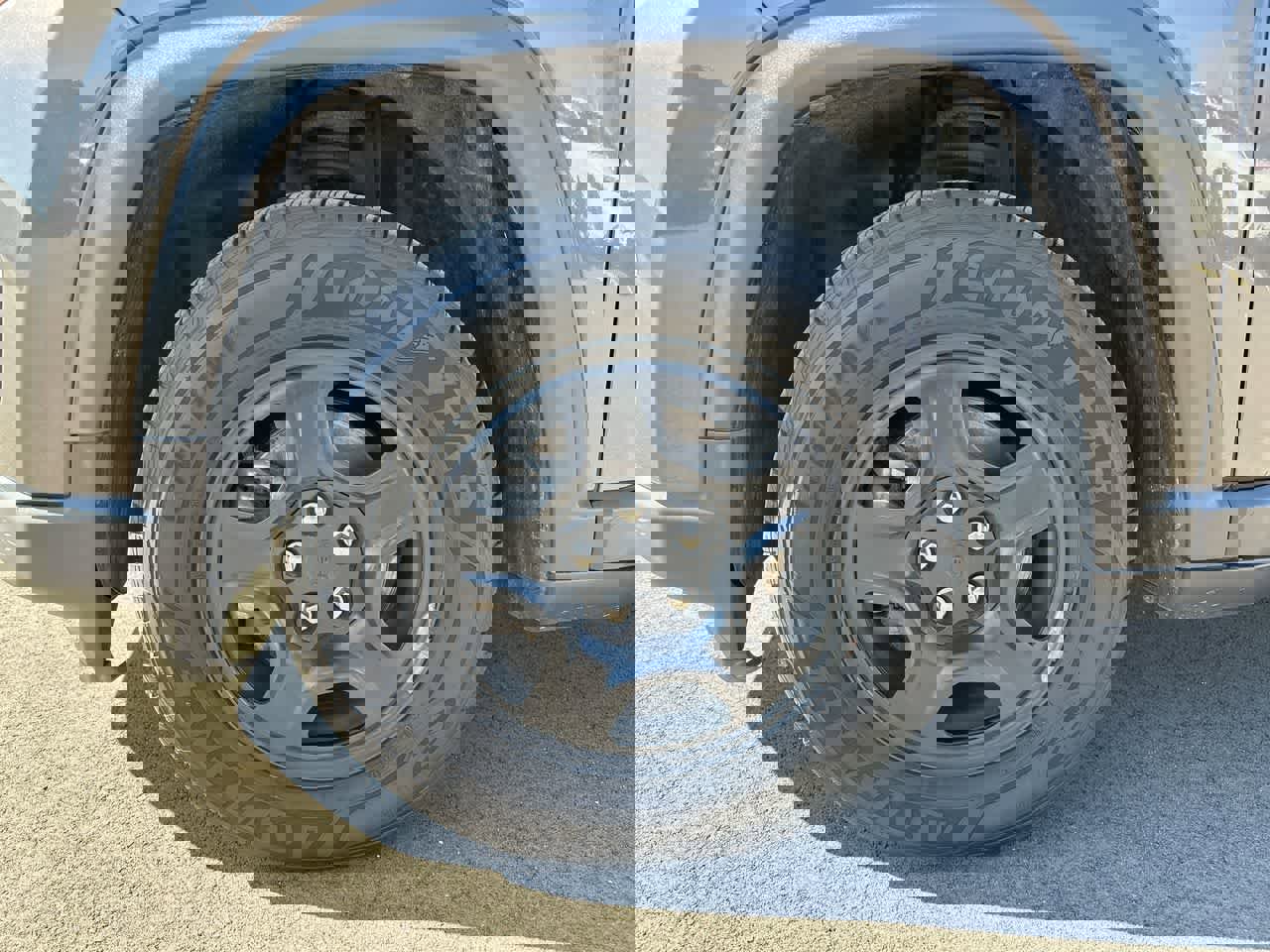 Used 2019 Jeep Compass Sport image 19