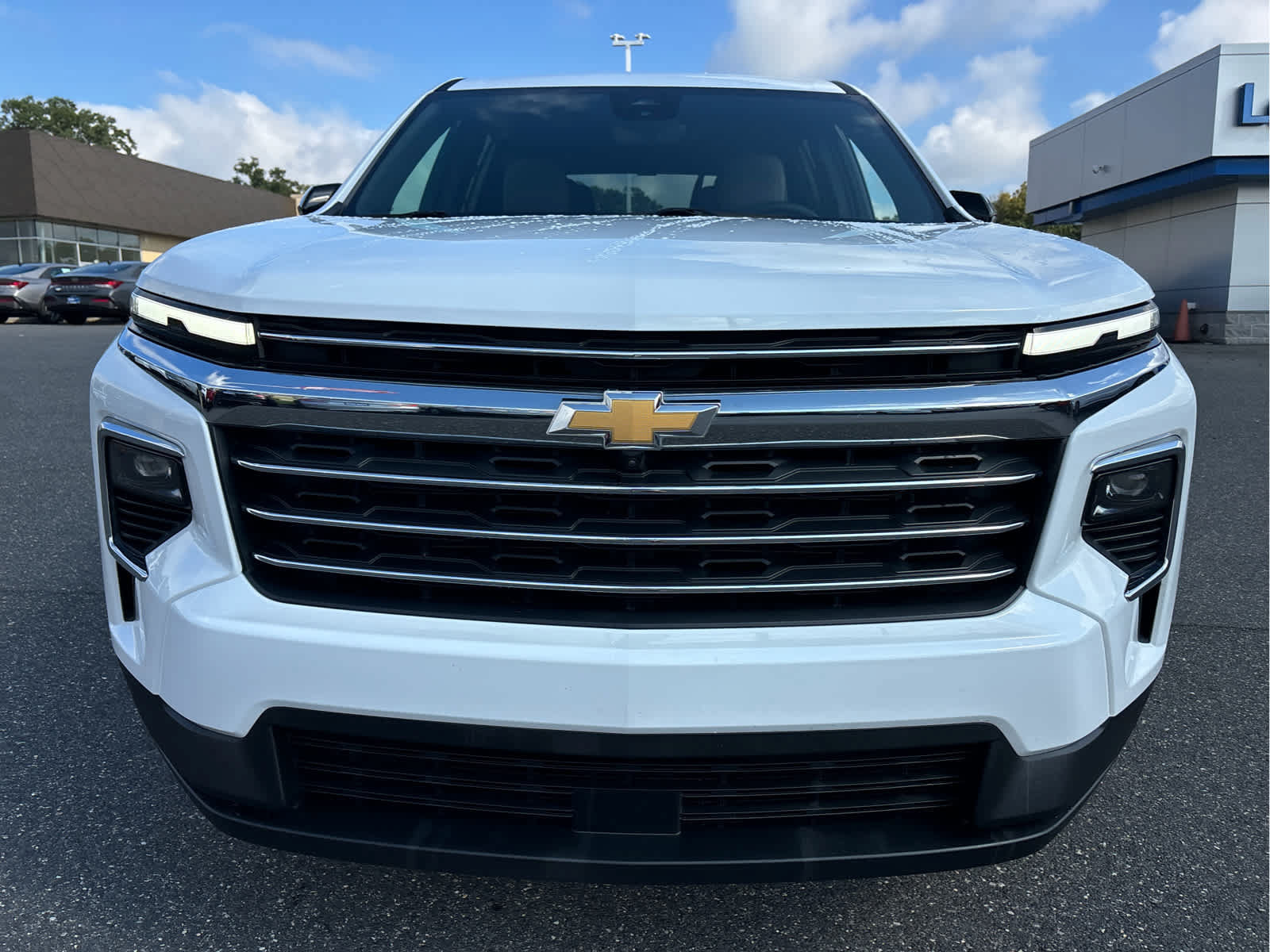Certified 2026 Chevrolet Traverse LT w/ Driver Confidence Package FWD image 4
