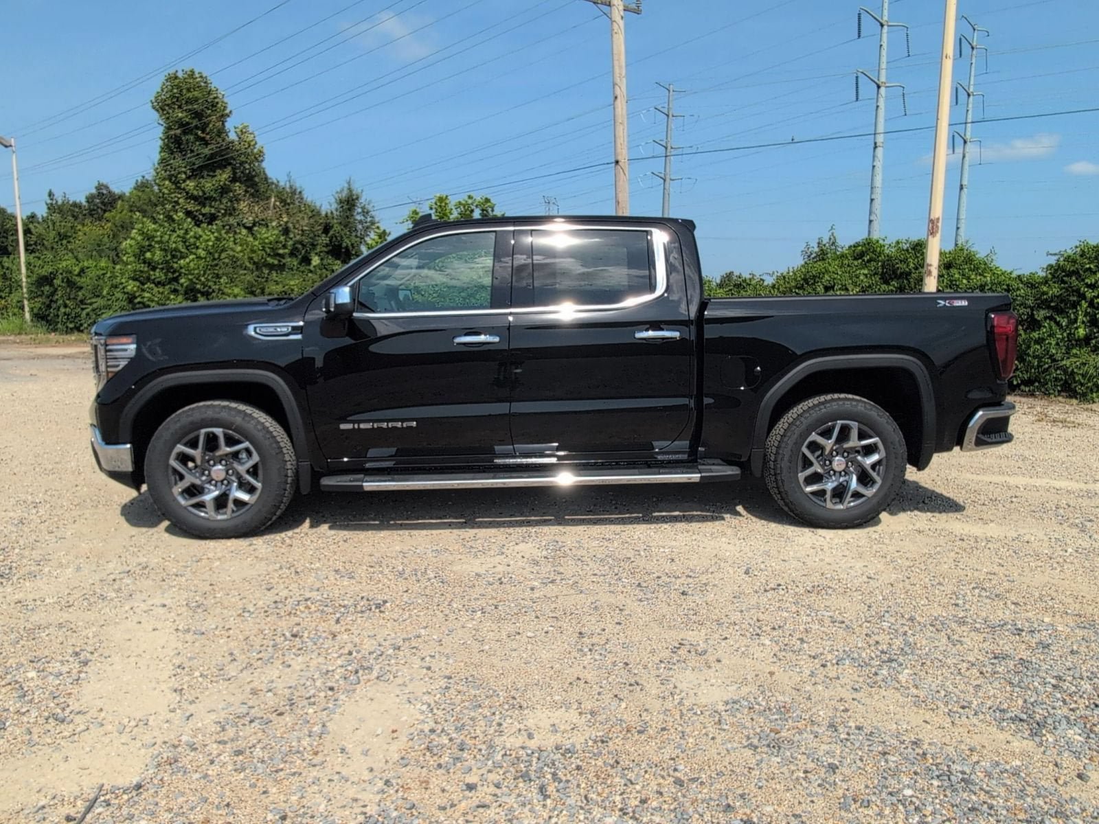 New 2026 GMC Sierra 1500 SLT w/ SLT Premium Plus Package AWD/4WD image 2