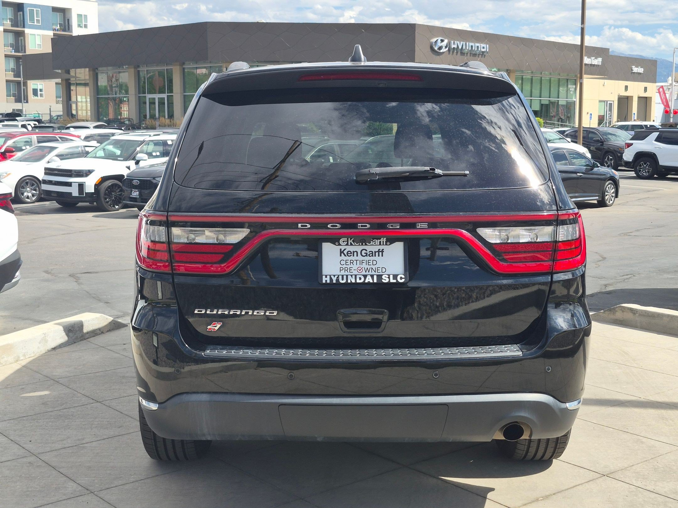 Used 2022 Dodge Durango SXT AWD/4WD image 5