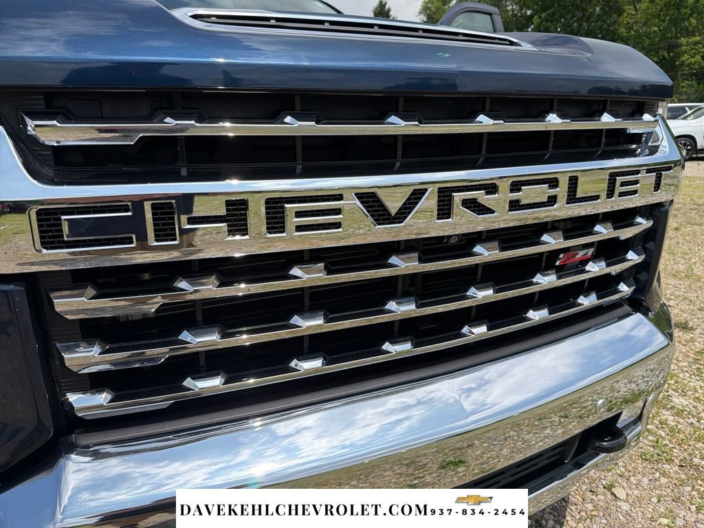 Used 2022 Chevrolet Silverado 3500 LTZ w/ LTZ Plus Package AWD/4WD image 36