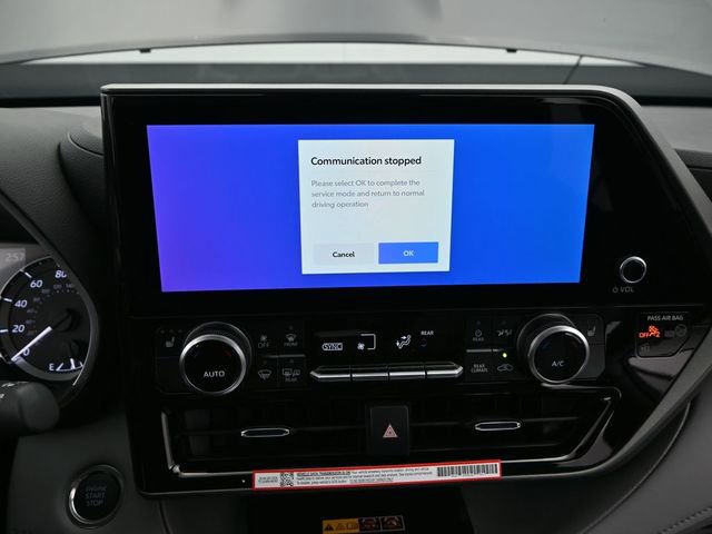 Used 2026 Toyota Highlander XLE image 7