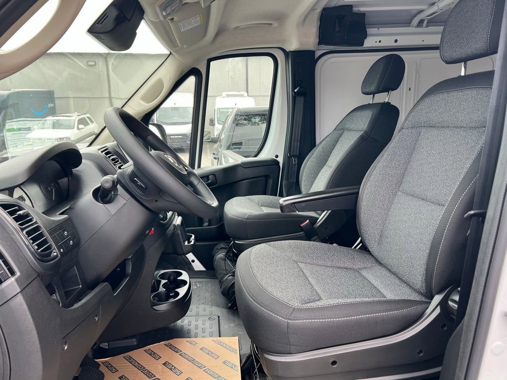 New 2025 RAM ProMaster 1500 w/ Convenience Group FWD image 8