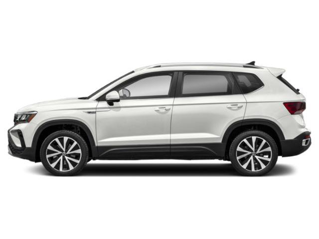 Used 2023 Volkswagen Taos SE w/ Panoramic Sunroof Package FWD image 6