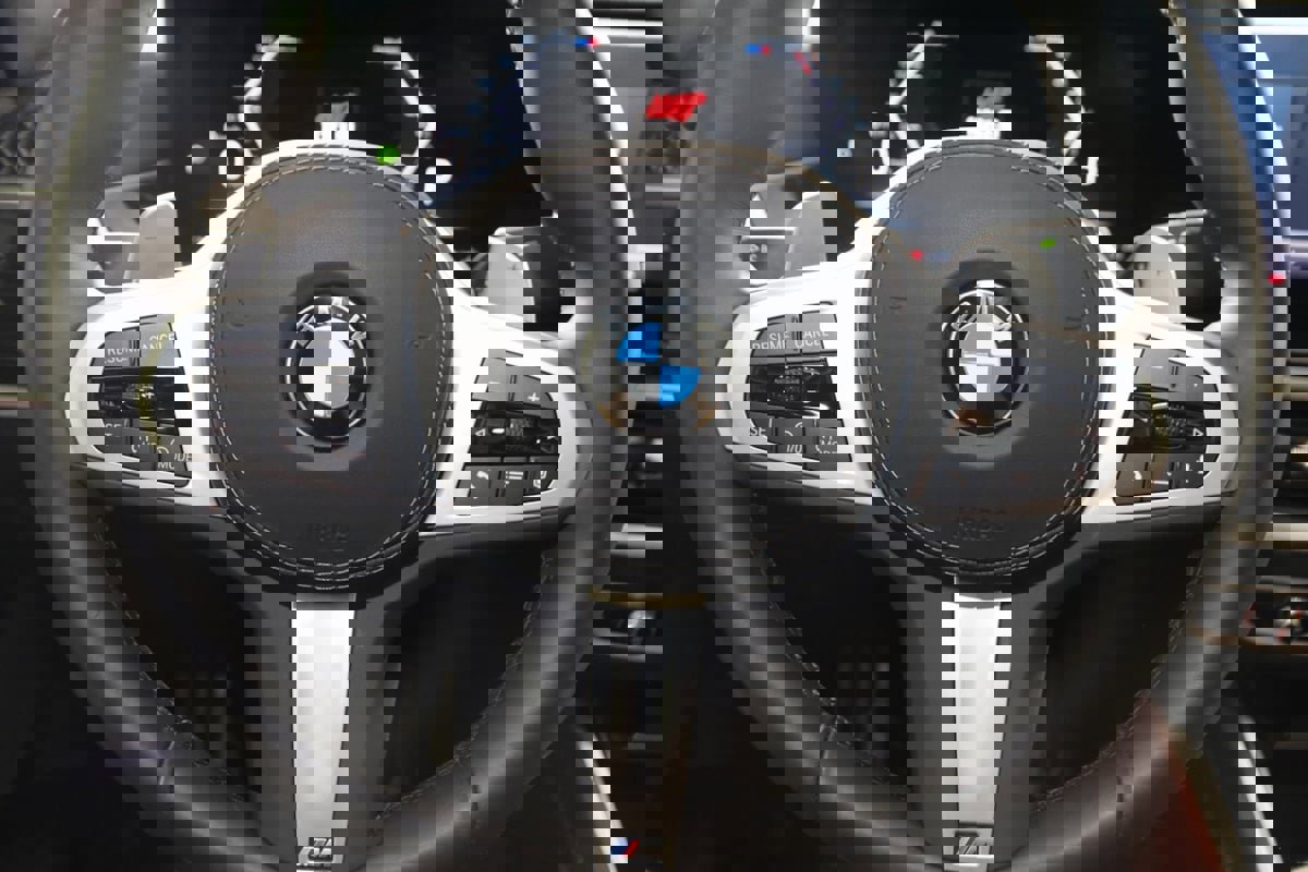 Used 2024 BMW X6 xDrive40i image 55