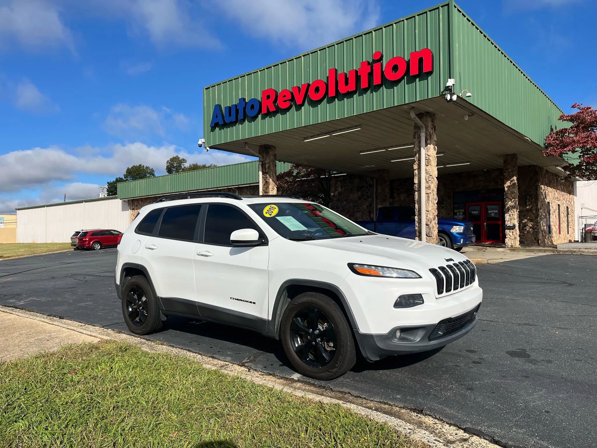 Used 2016 Jeep Cherokee Latitude w/ Comfort/Convenience Group