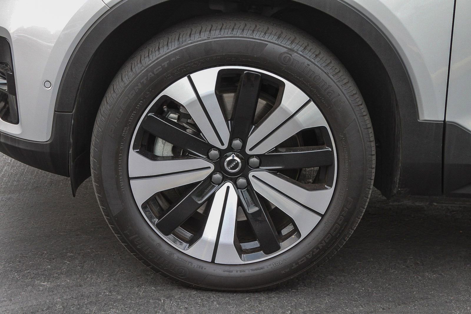 Used 2023 Volvo C40 P8 Recharge Plus AWD/4WD image 12