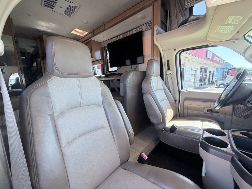 Used 2019 Ford E-450 and Econoline 450 Super Duty w/ Motorhome Prep Package RWD image 12
