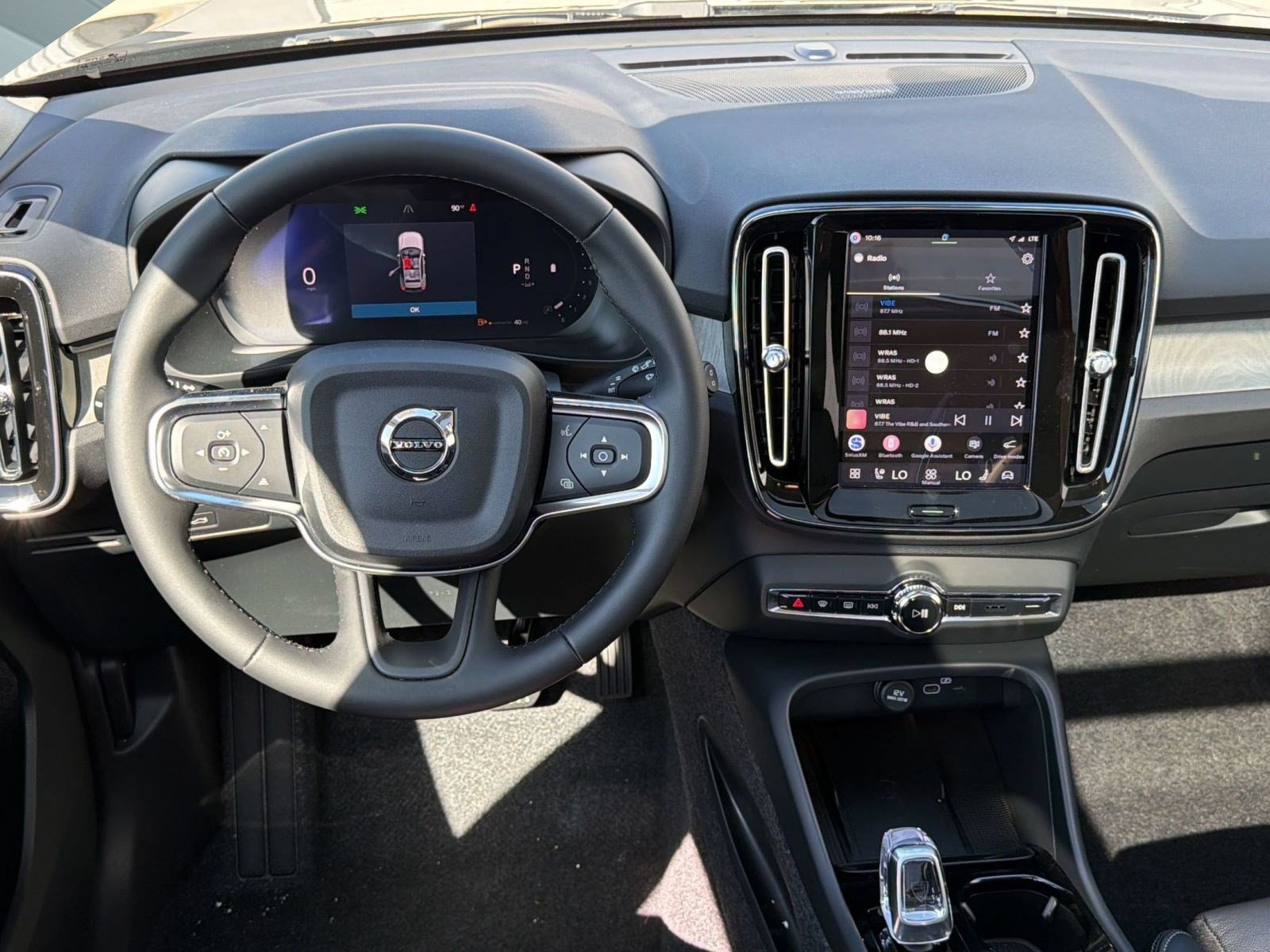 New 2026 Volvo XC40 B5 Ultra w/ Climate Package AWD/4WD image 29