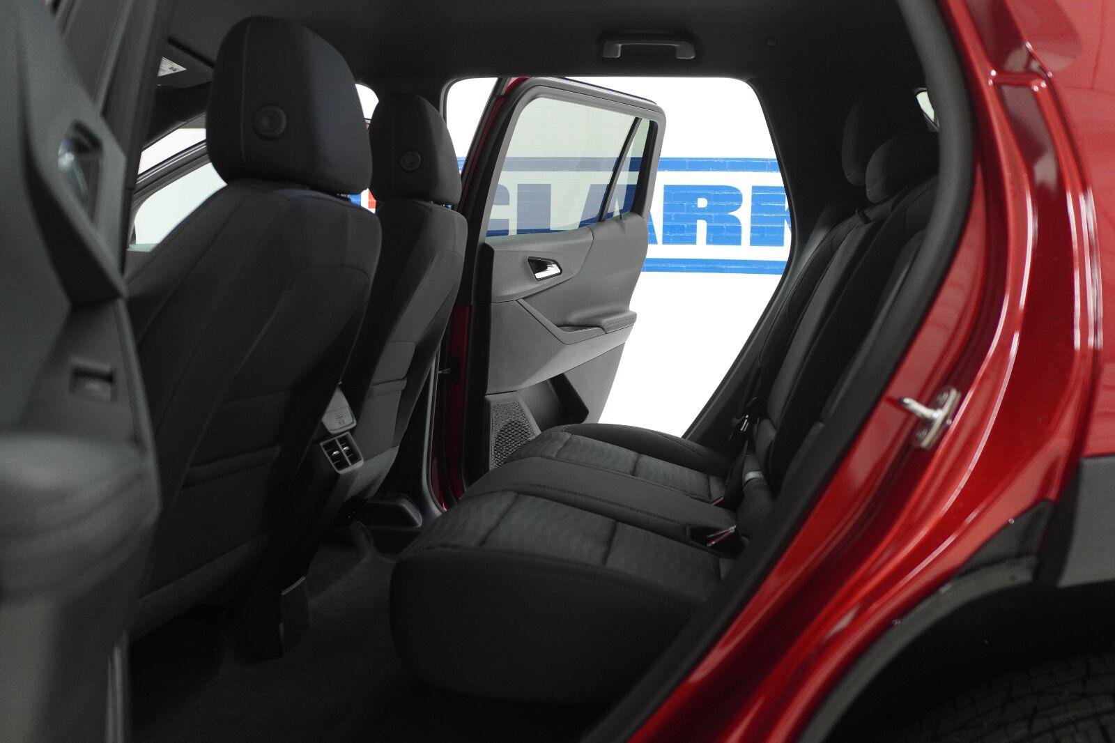 New 2027 Chevrolet Equinox LT FWD image 23